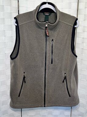 LL Bean Sweater Mens Medium Gray Knit Full Zip up Outdoor Fleece Vest